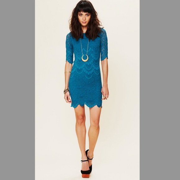 NIGHTCAP Lace Priscilla Open Back Dress EUC - Picture 4 of 12